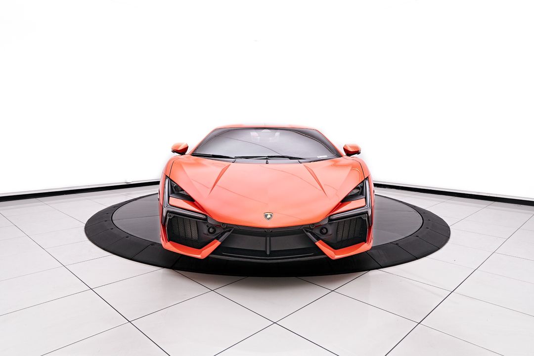 2024 Lamborghini Revuelto