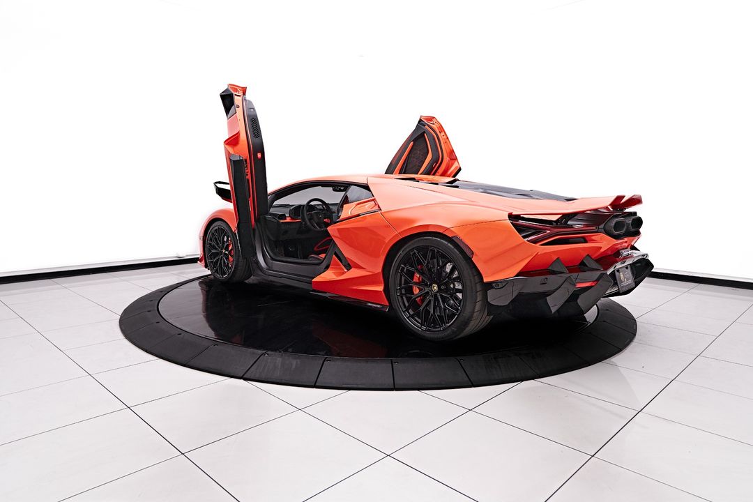 2024 Lamborghini Revuelto