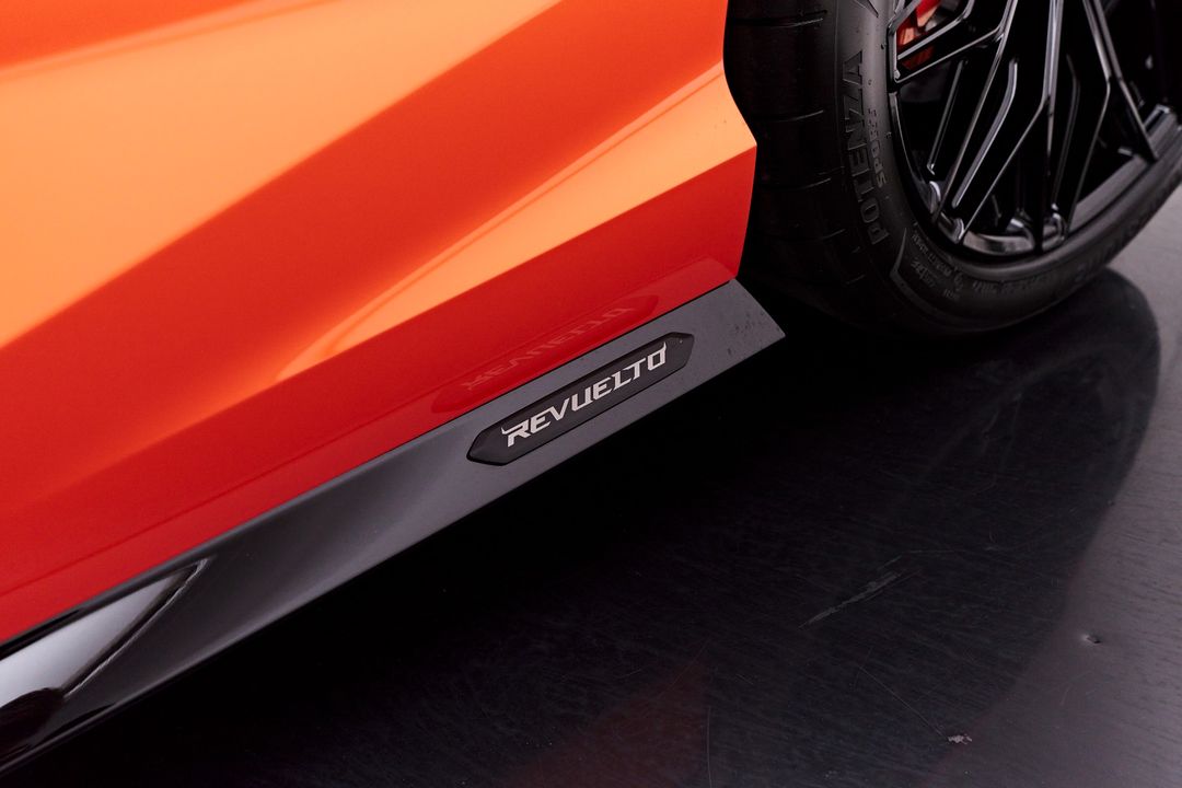 2024 Lamborghini Revuelto