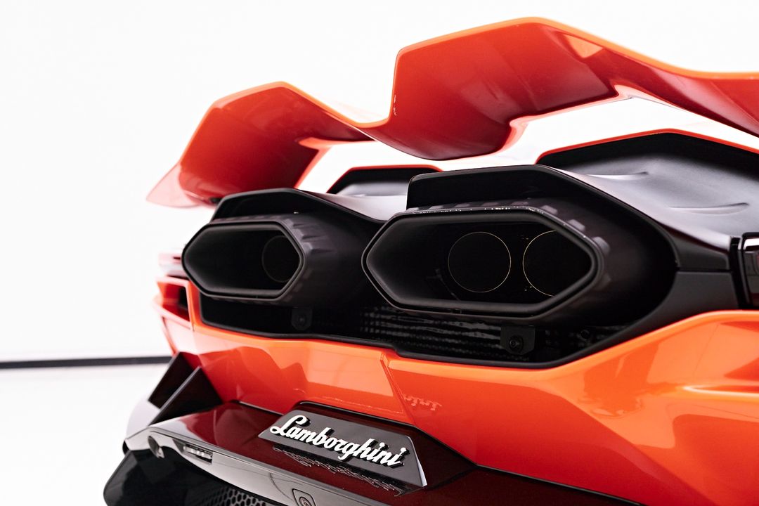2024 Lamborghini Revuelto