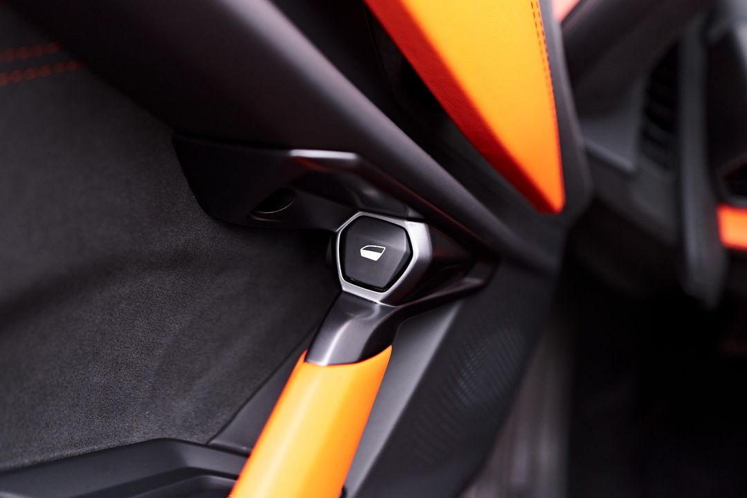 2024 Lamborghini Revuelto