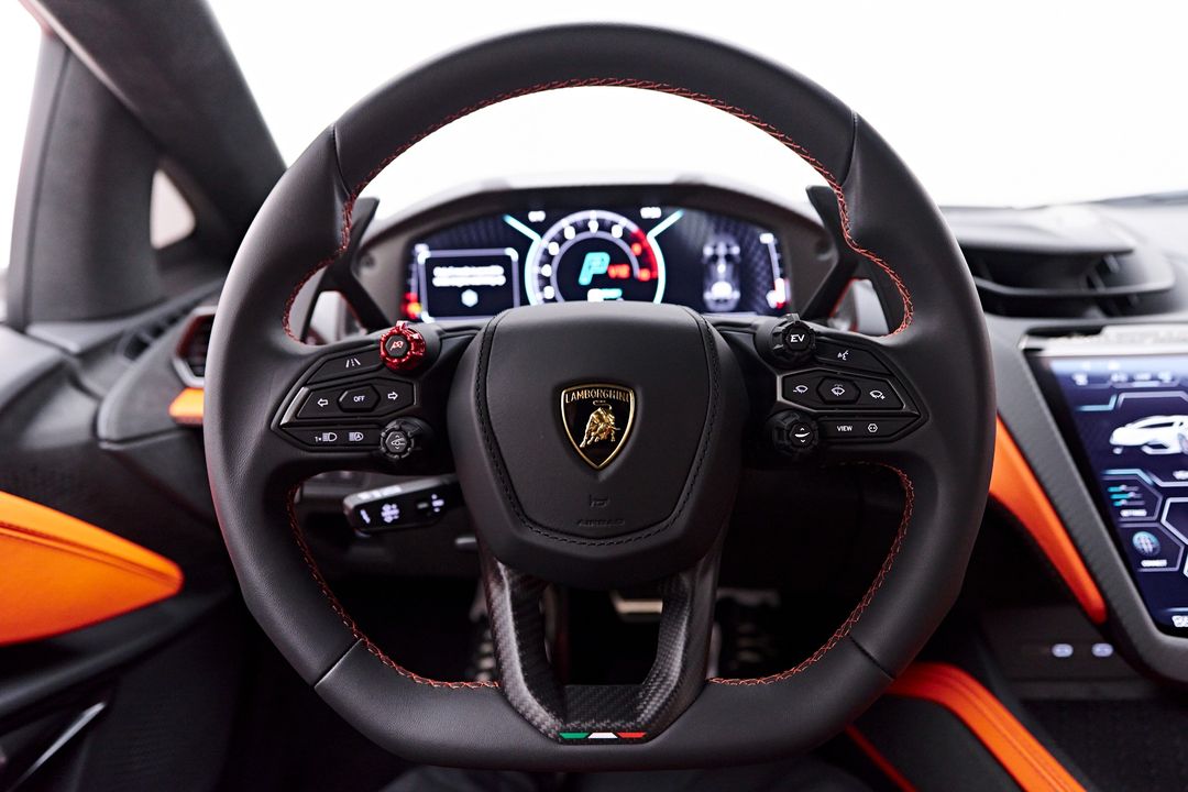 2024 Lamborghini Revuelto