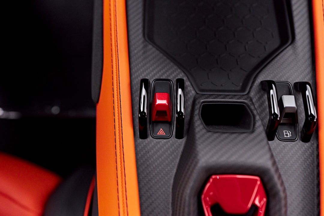 2024 Lamborghini Revuelto