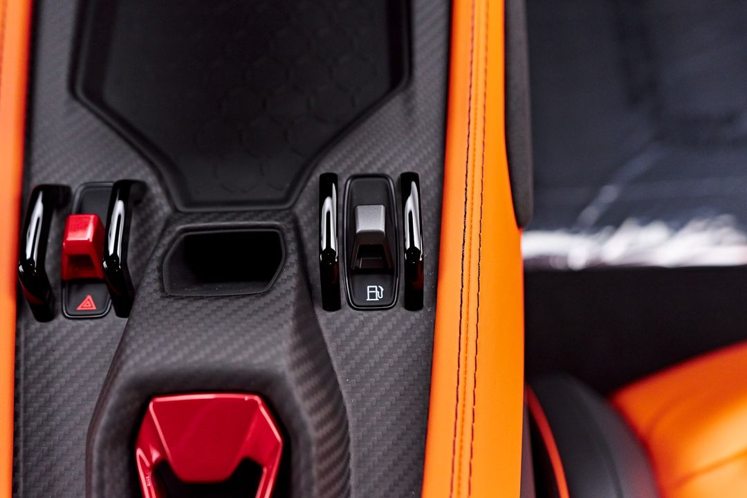2024 Lamborghini Revuelto