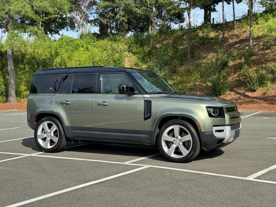 2024 Land Rover Defender 110 P400 S