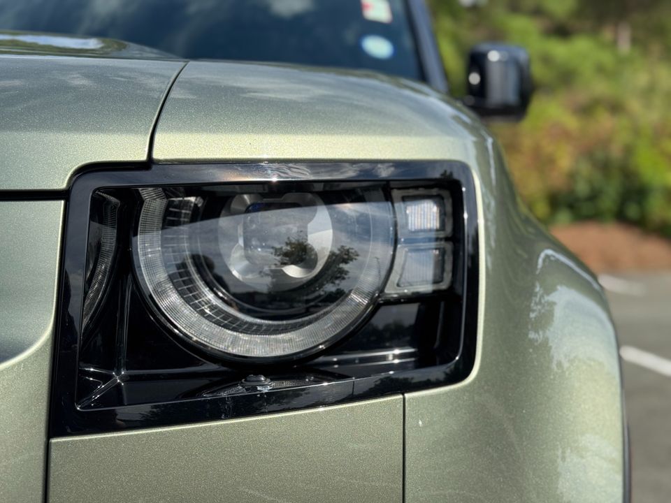 2024 Land Rover Defender 110 P400 S
