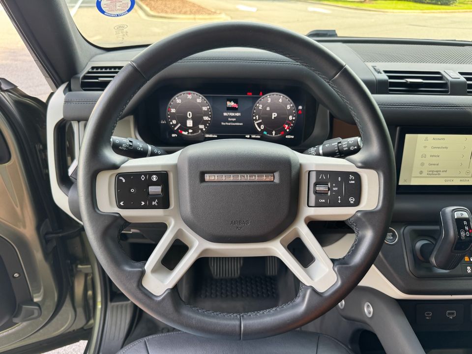 2024 Land Rover Defender 110 P400 S