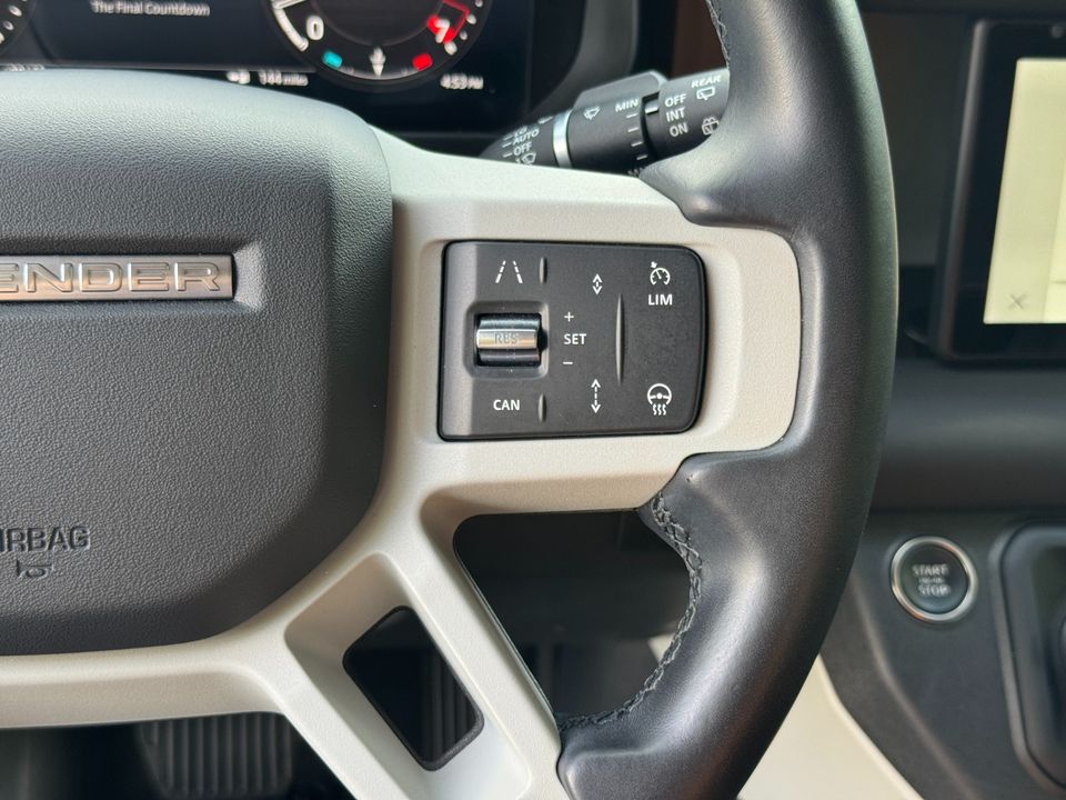 2024 Land Rover Defender 110 P400 S