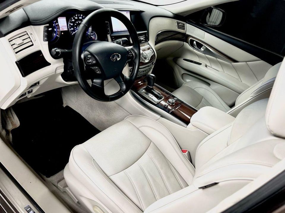 2015 INFINITI Q70L