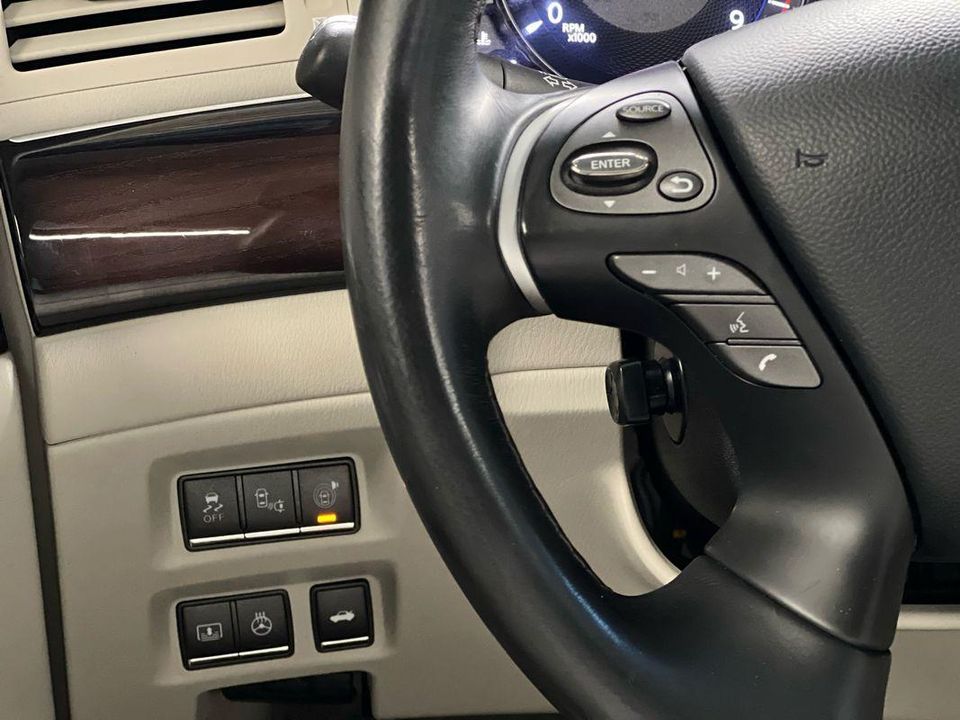 2015 INFINITI Q70L