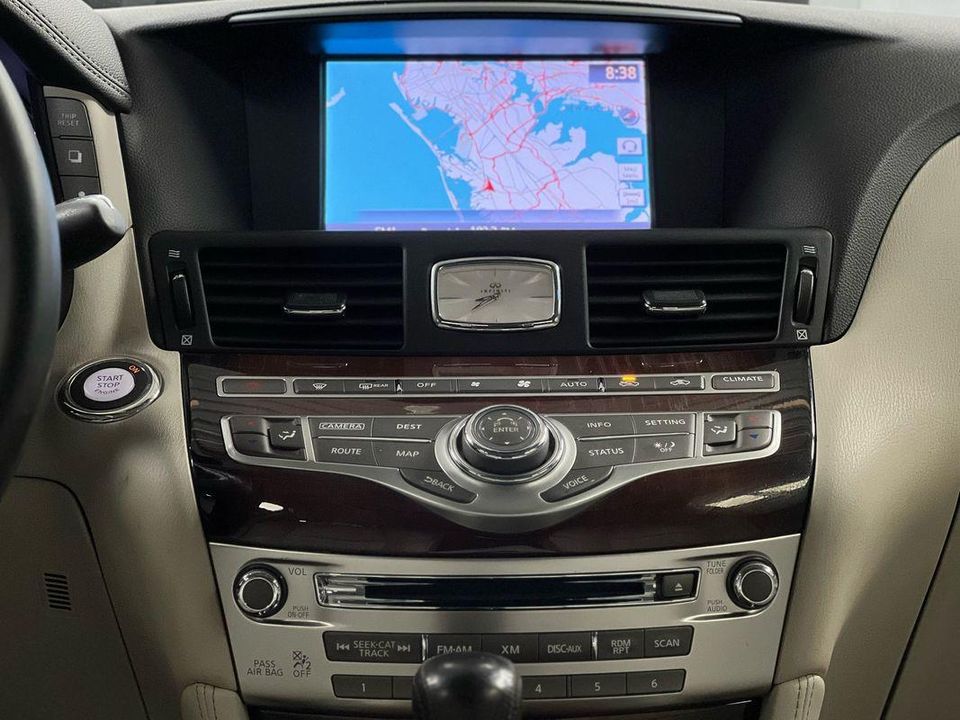 2015 INFINITI Q70L