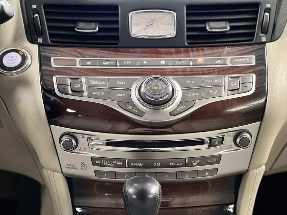 2015 INFINITI Q70L