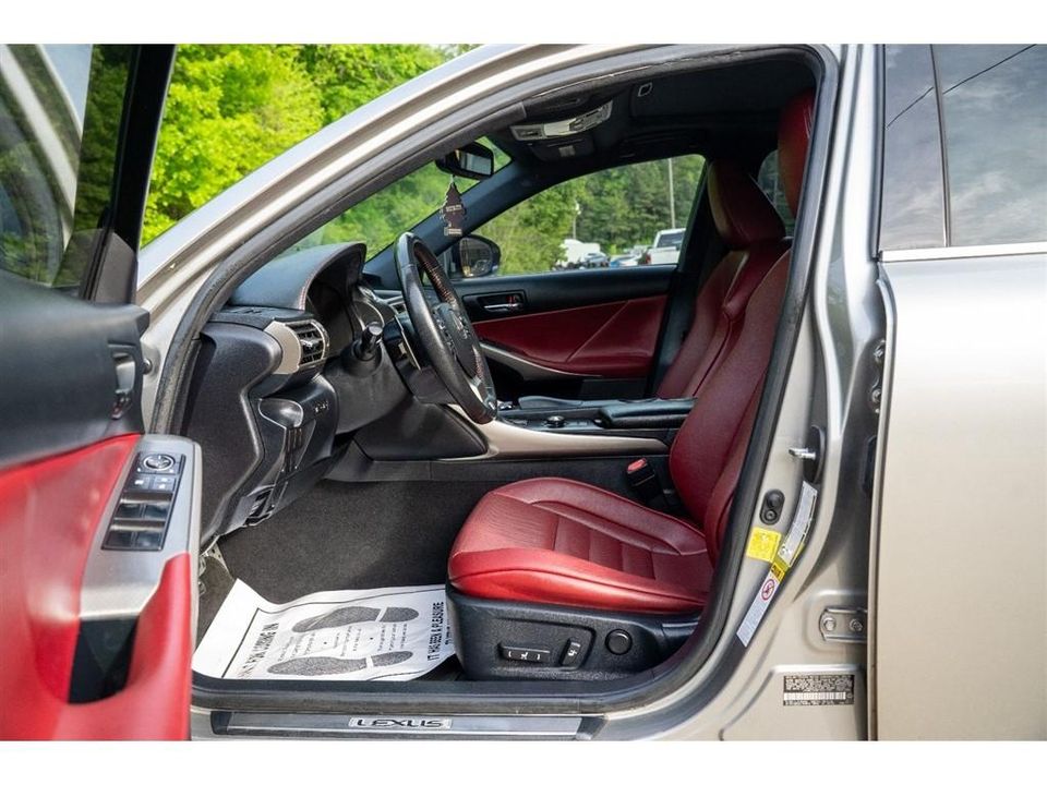 2015 Lexus IS