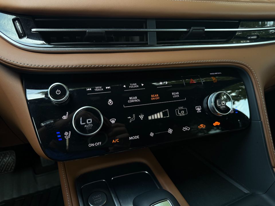 2024 INFINITI QX60