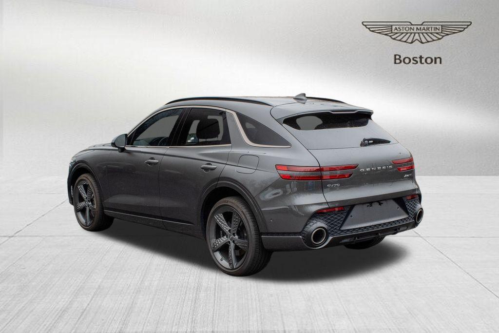 2024 Genesis GV70