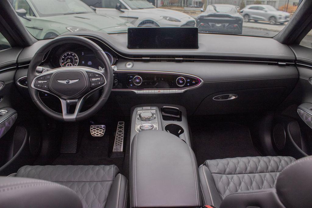 2024 Genesis GV70