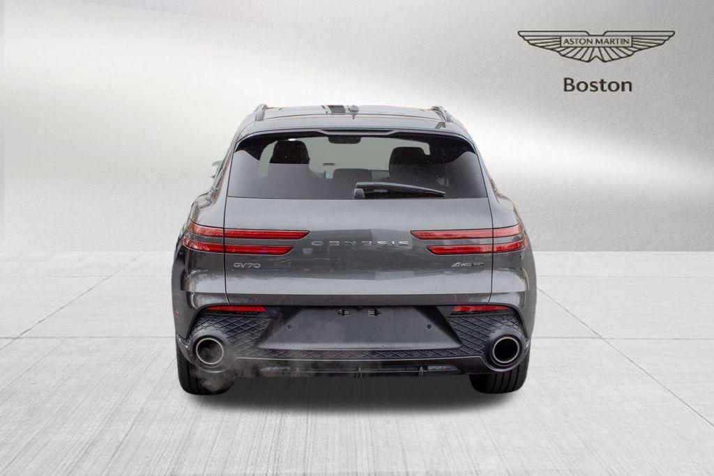 2024 Genesis GV70