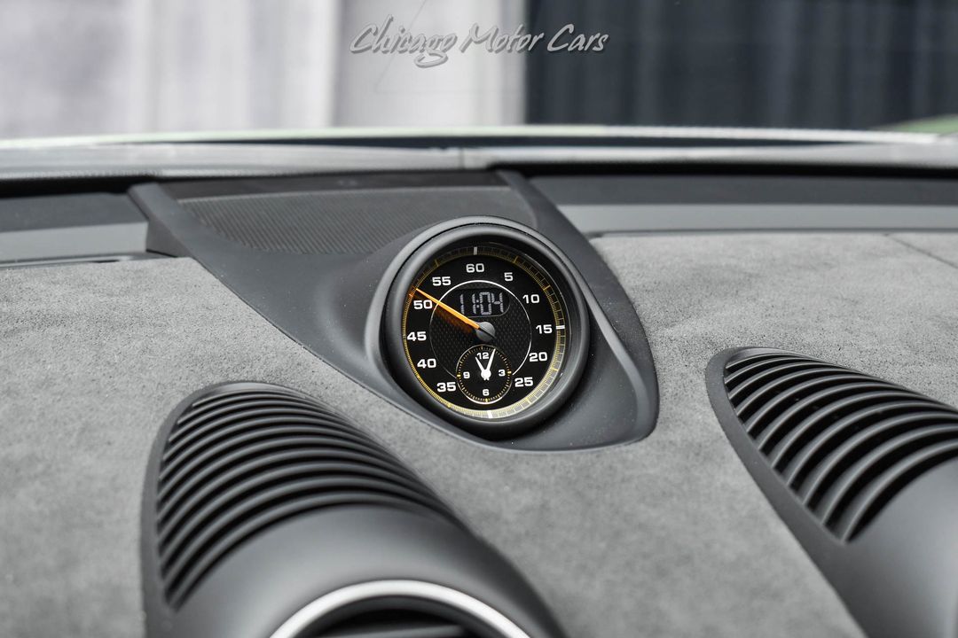 2023 Porsche 718 Cayman GT4 RS