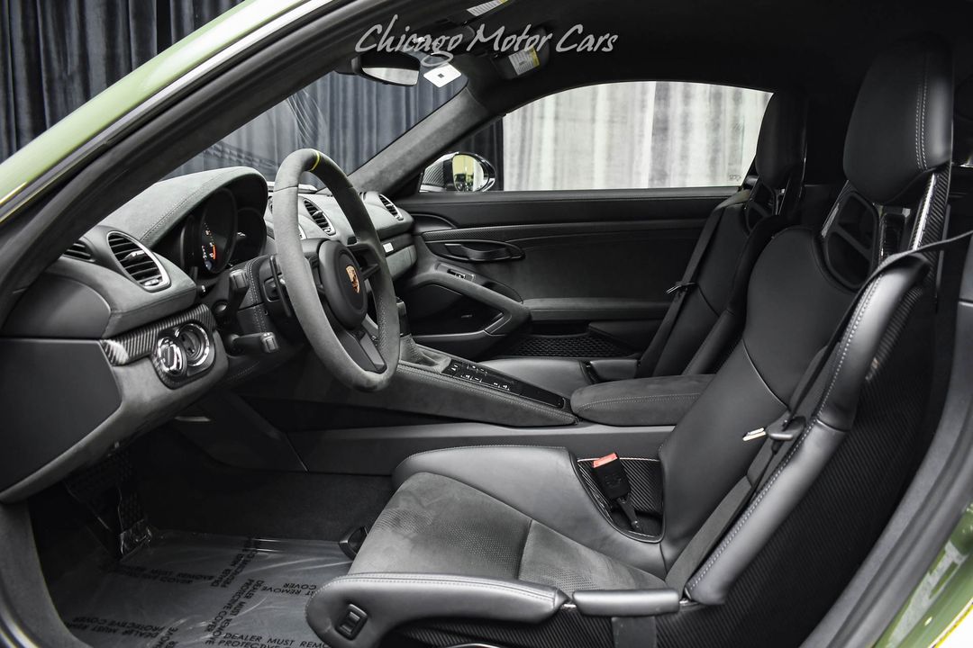 2023 Porsche 718 Cayman GT4 RS