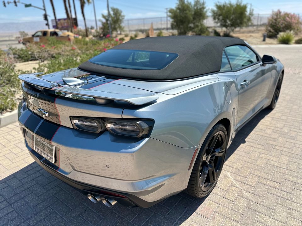 2024 Chevrolet Camaro 2