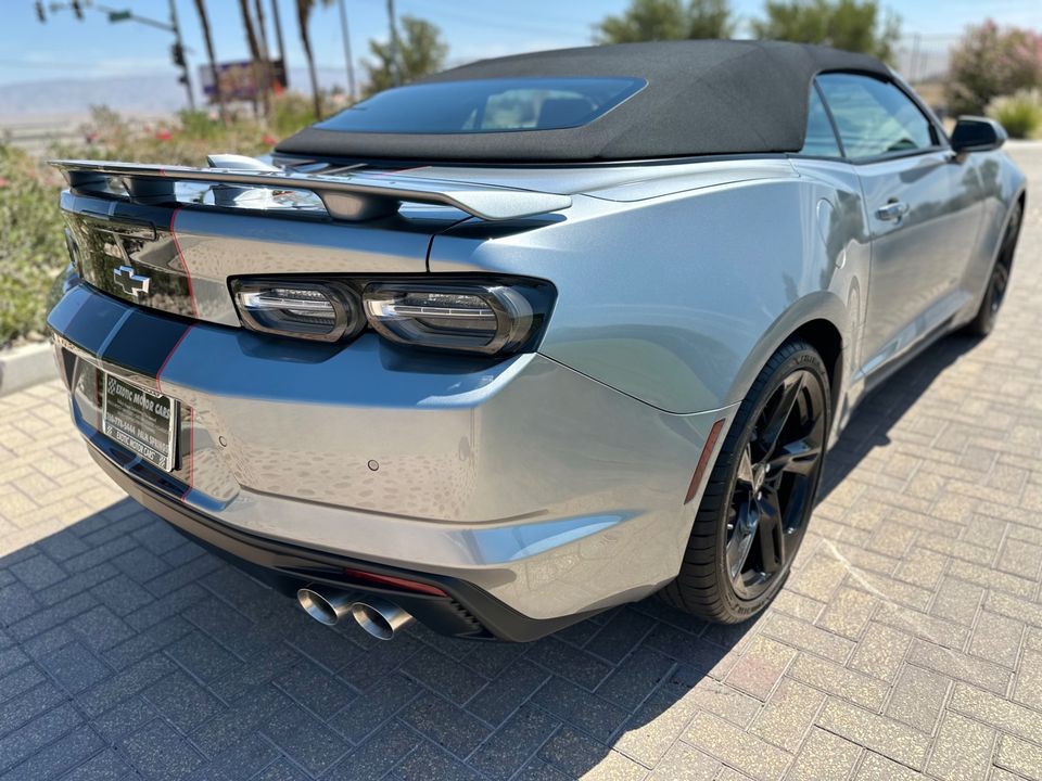 2024 Chevrolet Camaro 2