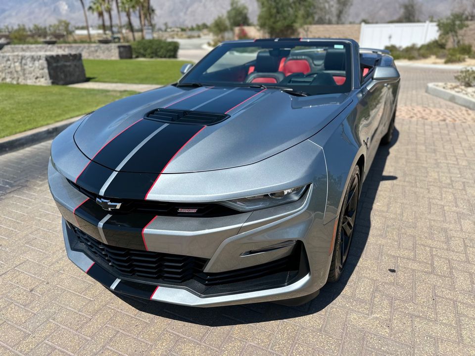 2024 Chevrolet Camaro 2