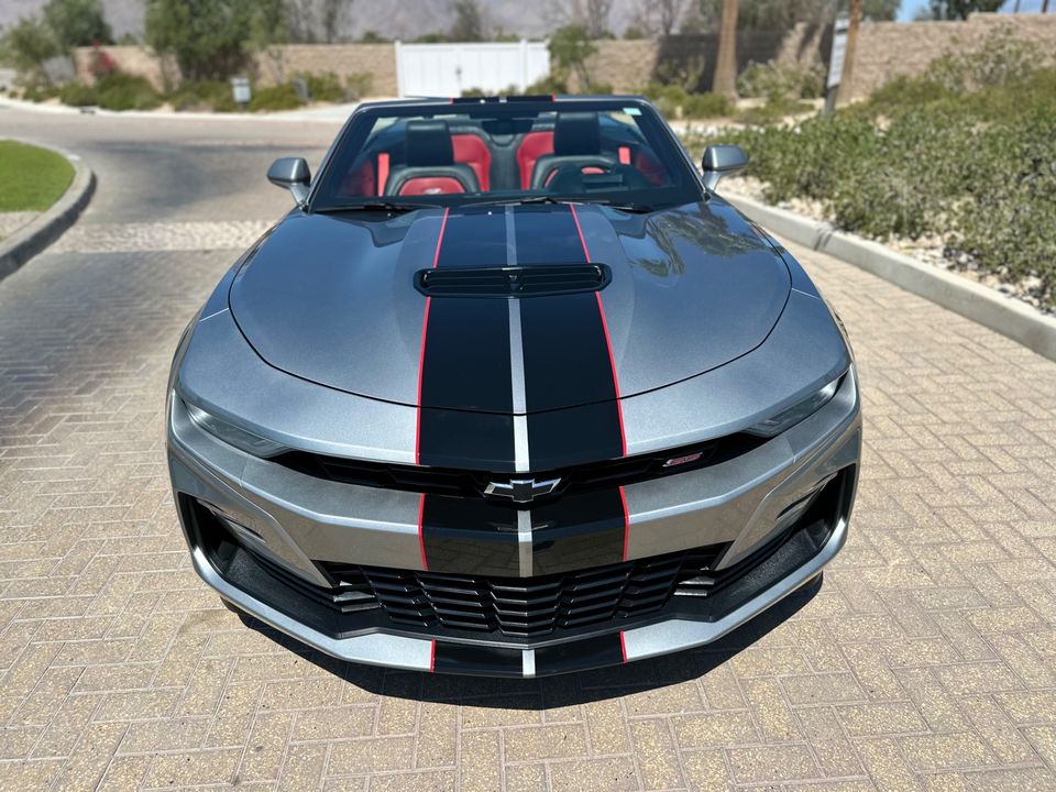 2024 Chevrolet Camaro 2