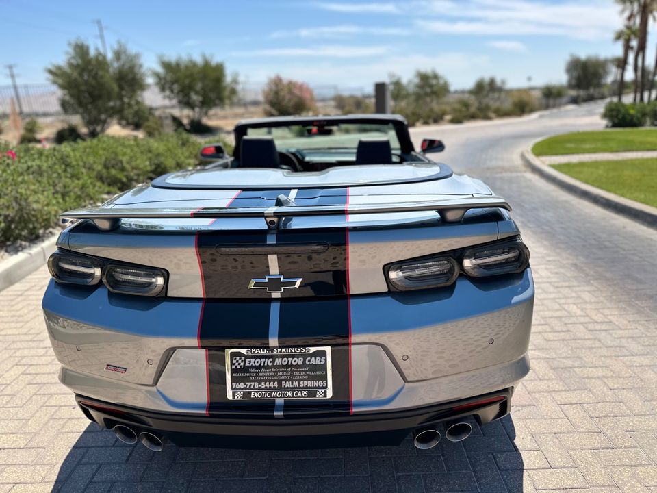 2024 Chevrolet Camaro 2