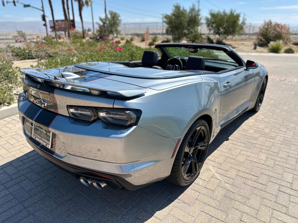 2024 Chevrolet Camaro 2