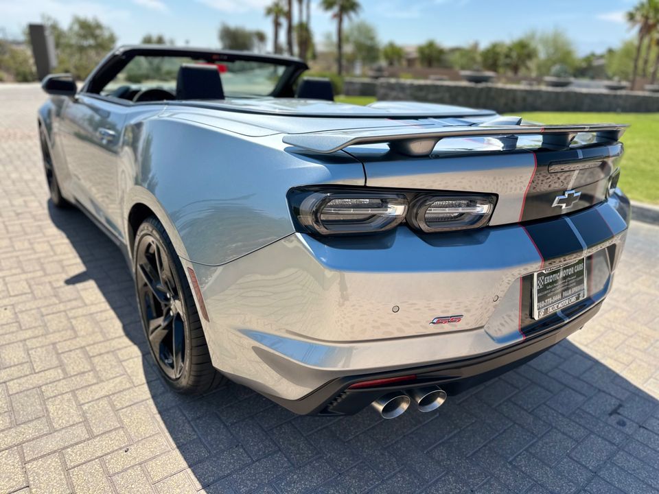 2024 Chevrolet Camaro 2