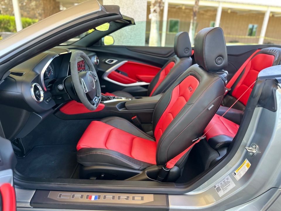 2024 Chevrolet Camaro 2