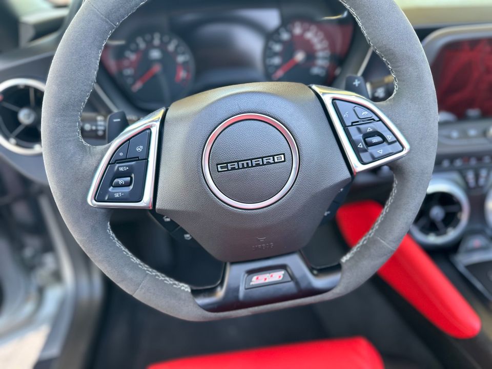 2024 Chevrolet Camaro 2