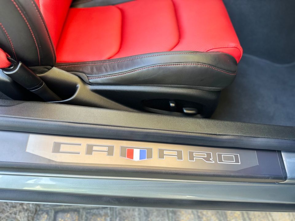 2024 Chevrolet Camaro 2