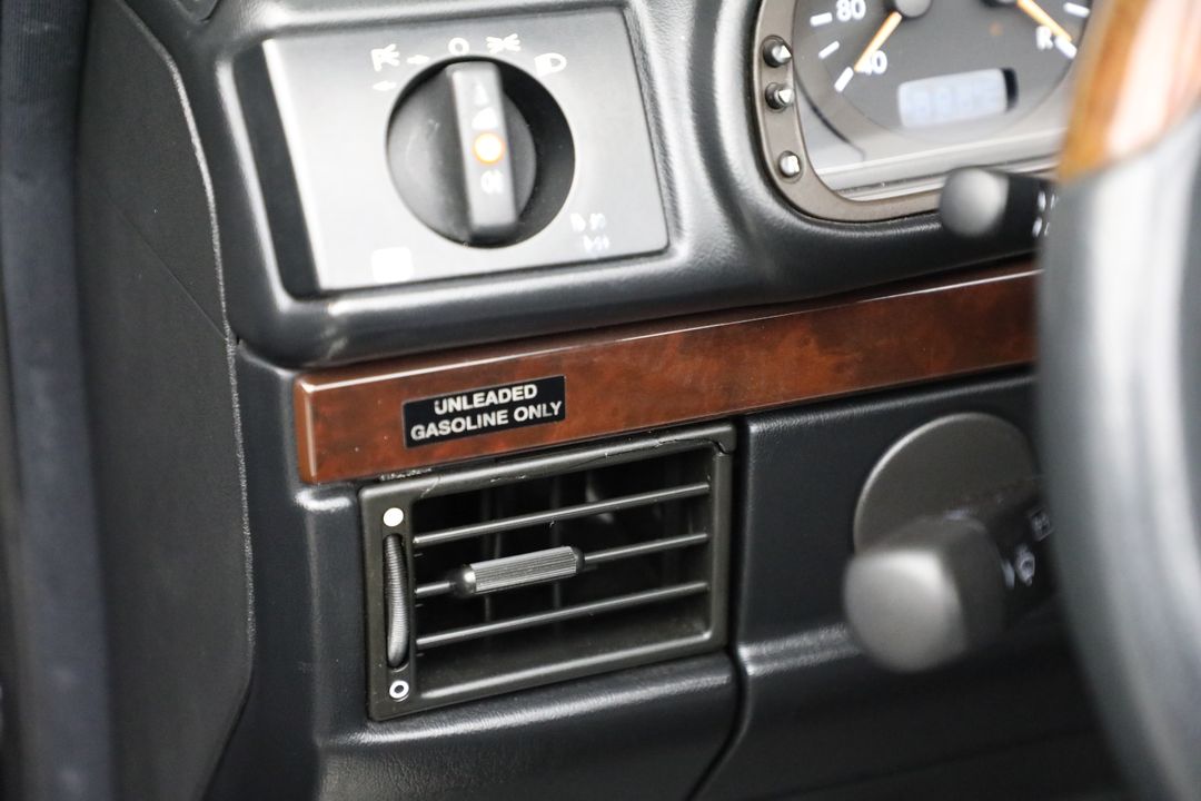 2000 Mercedes-Benz G500