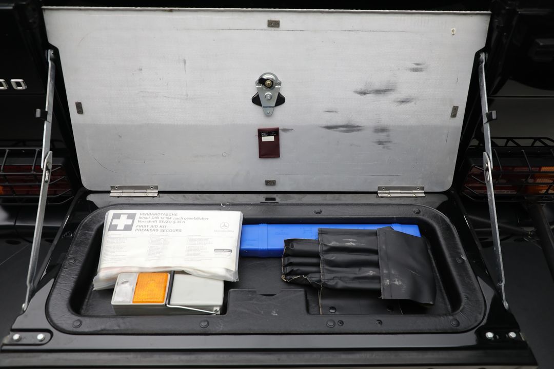 2000 Mercedes-Benz G500