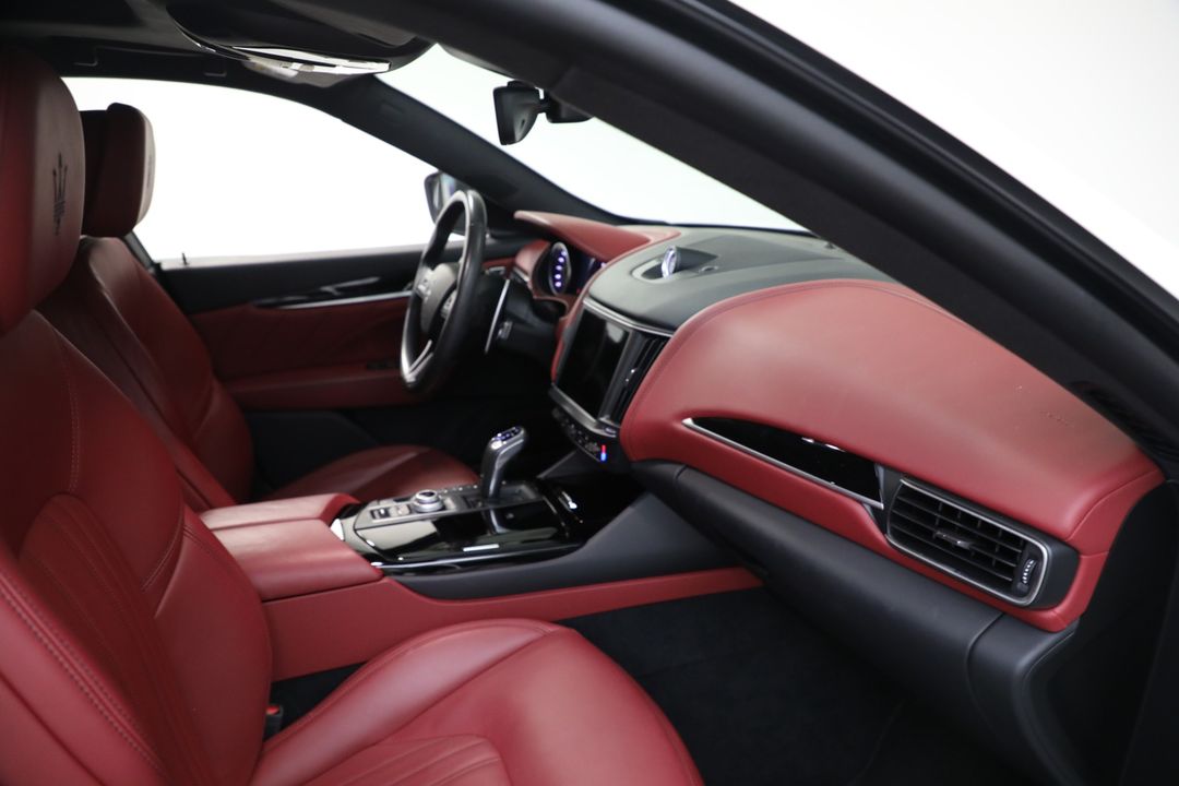 2022 Maserati Levante