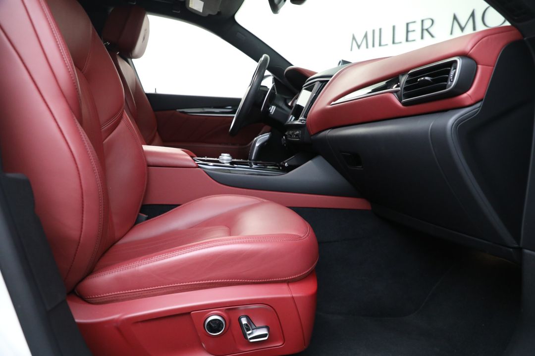 2022 Maserati Levante