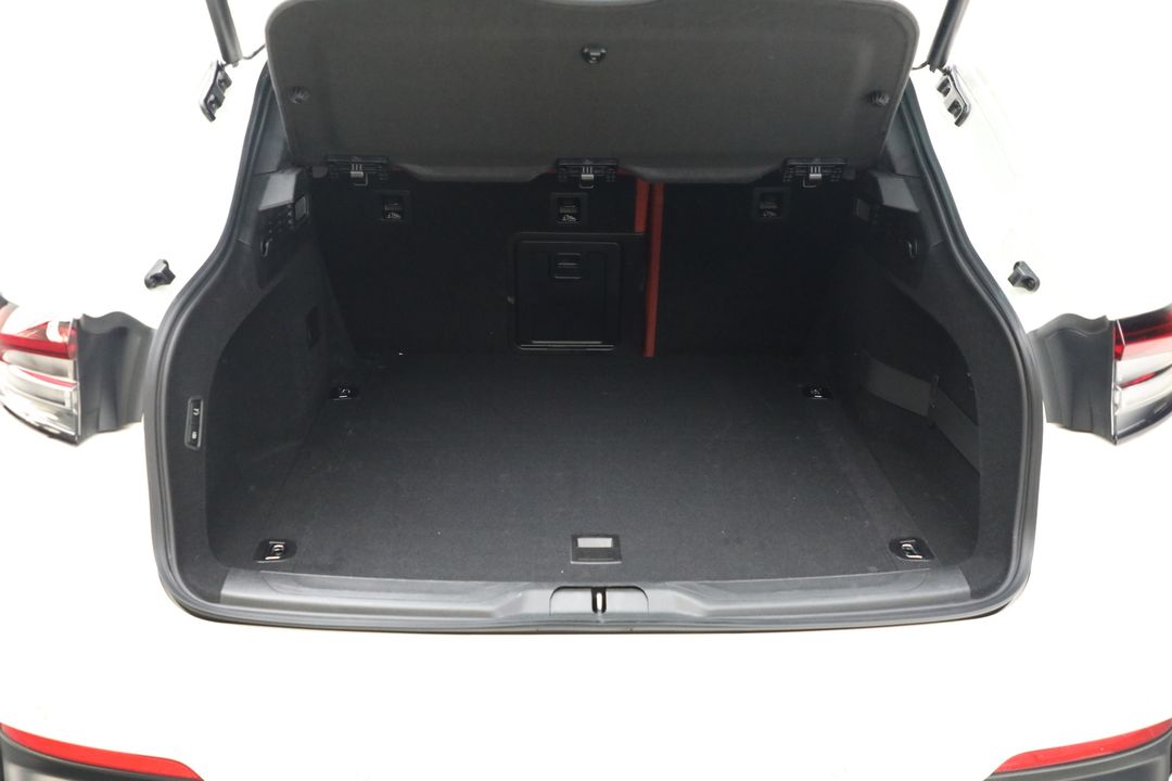 2022 Maserati Levante