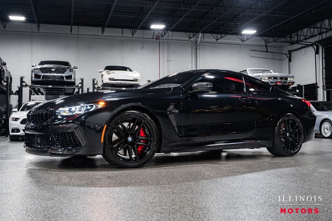 2023 BMW M8