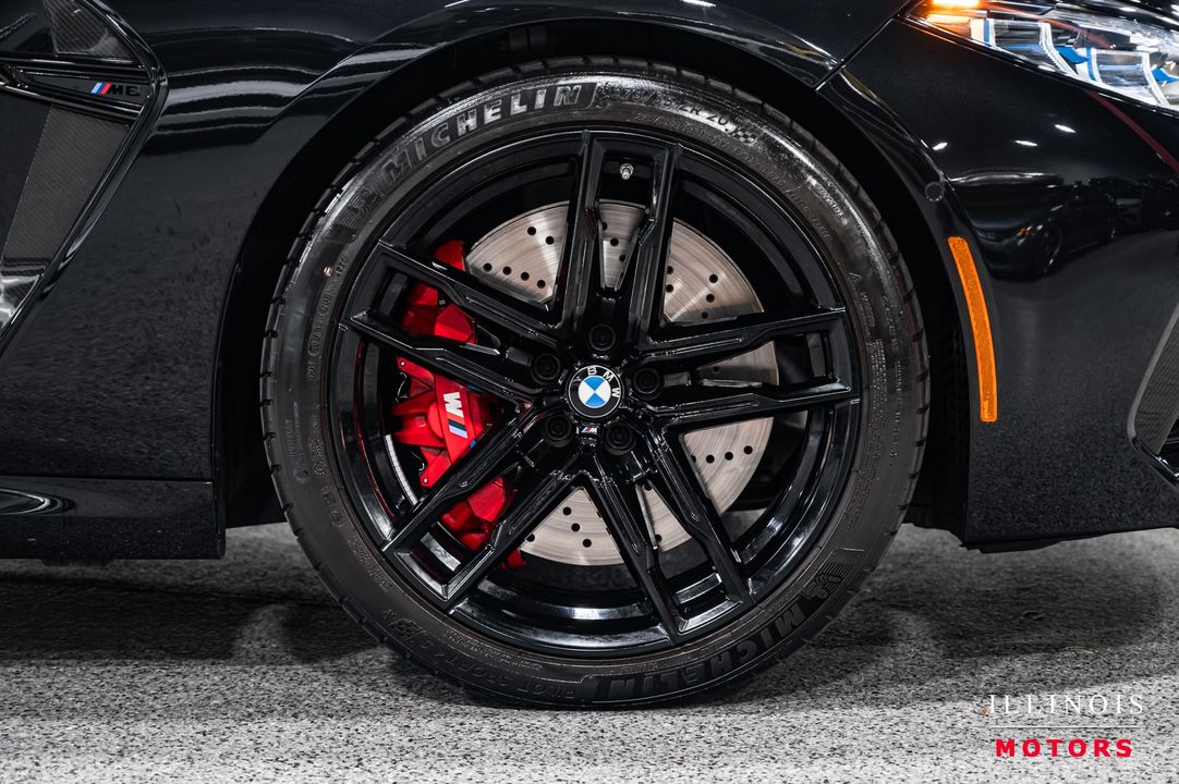 2023 BMW M8