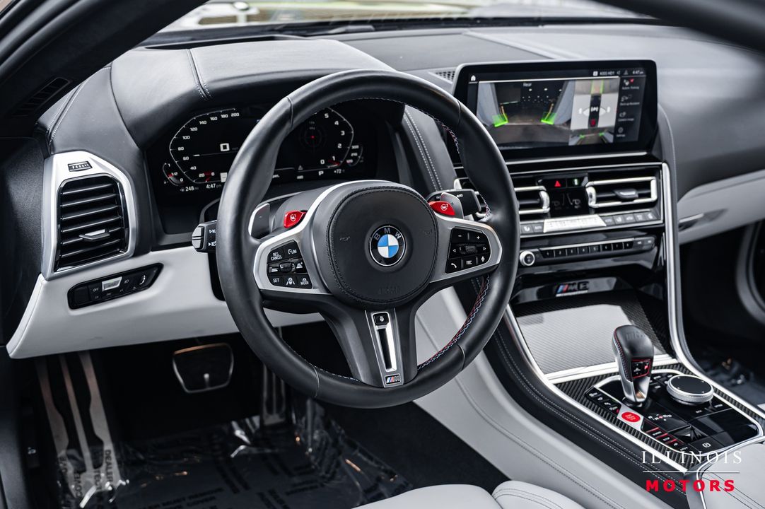 2023 BMW M8
