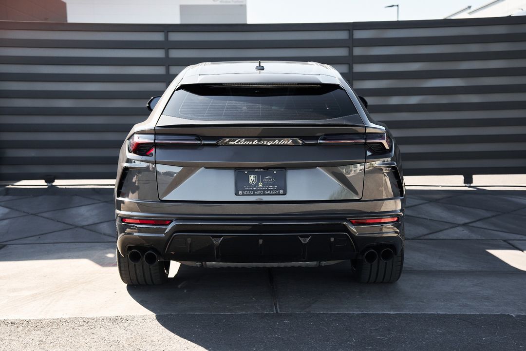 2022 Lamborghini Urus