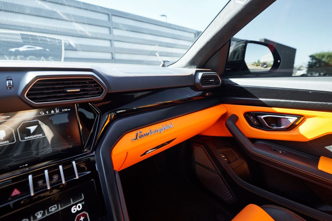 2022 Lamborghini Urus