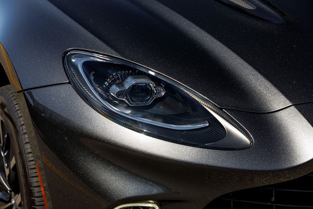 2021 Aston Martin DBX