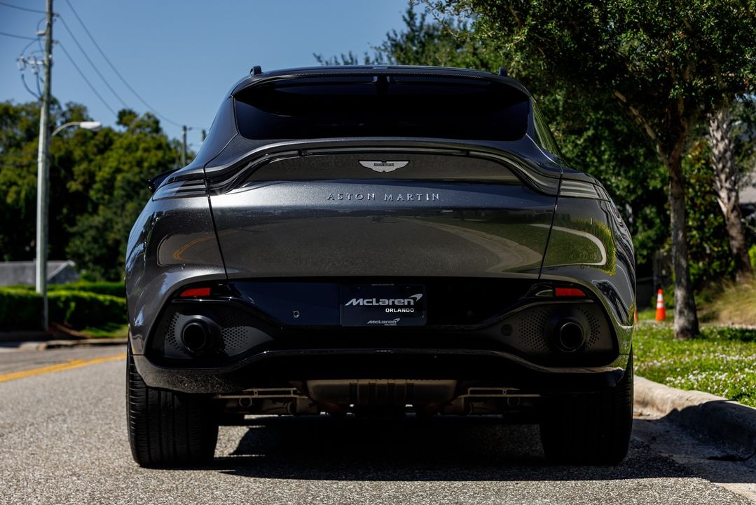 2021 Aston Martin DBX