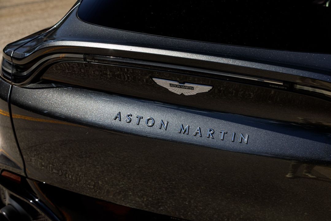 2021 Aston Martin DBX