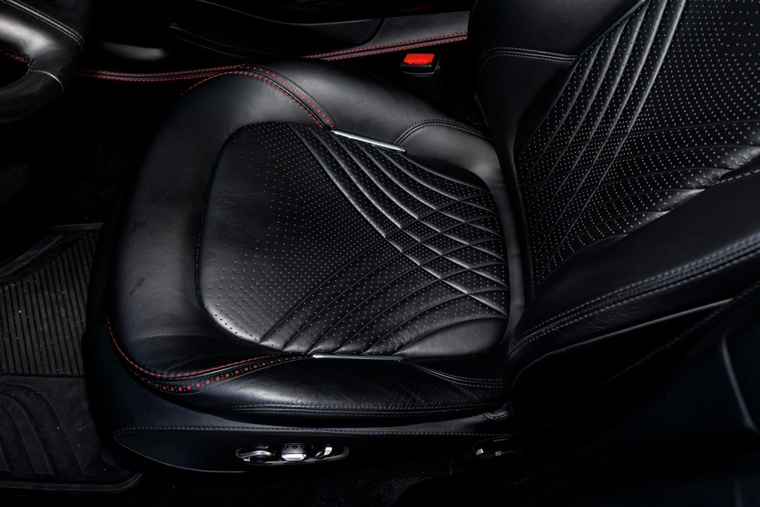 2021 Aston Martin DBX