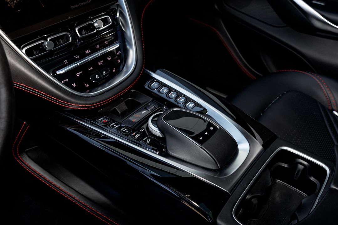 2021 Aston Martin DBX