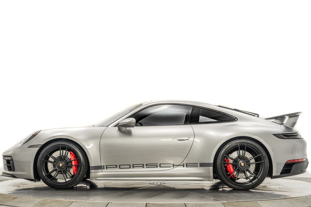 2022 Porsche 911