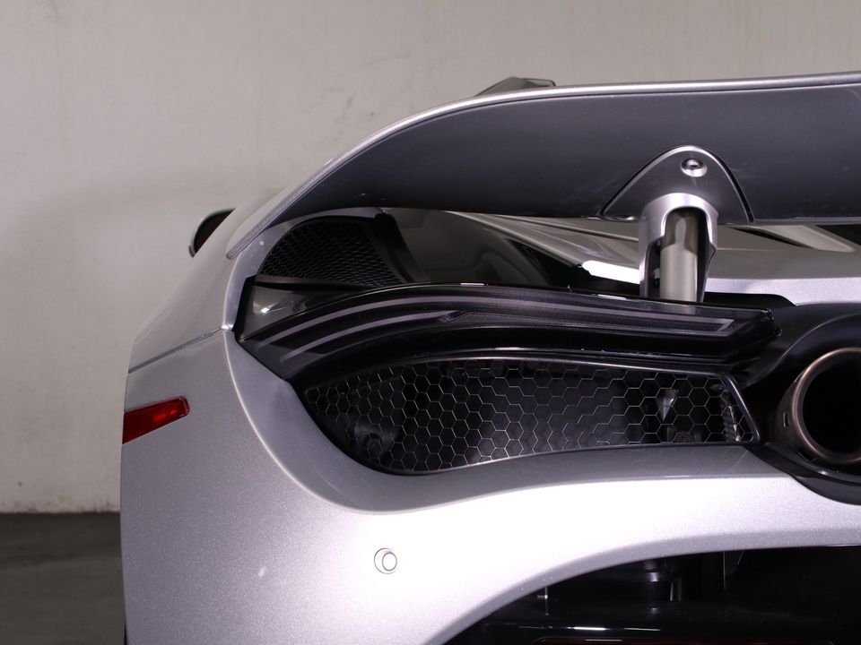 2020 McLaren 720S